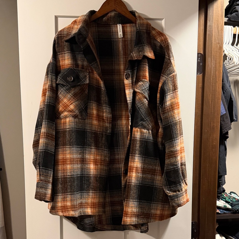 Zenana Outfitters Brown Plaid Shirt Jacket